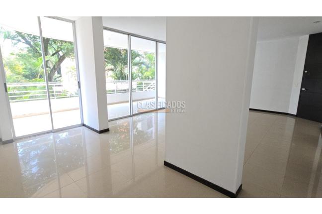 Apartamentos, Venta en Pance