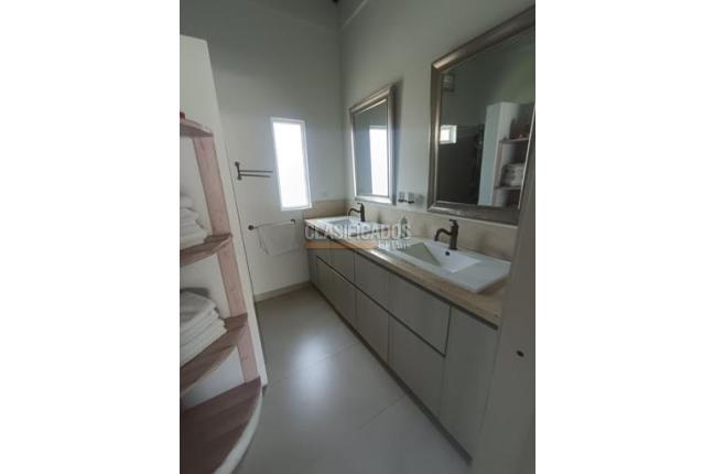 Casas, Alquiler, La Reforma - $11.000.000