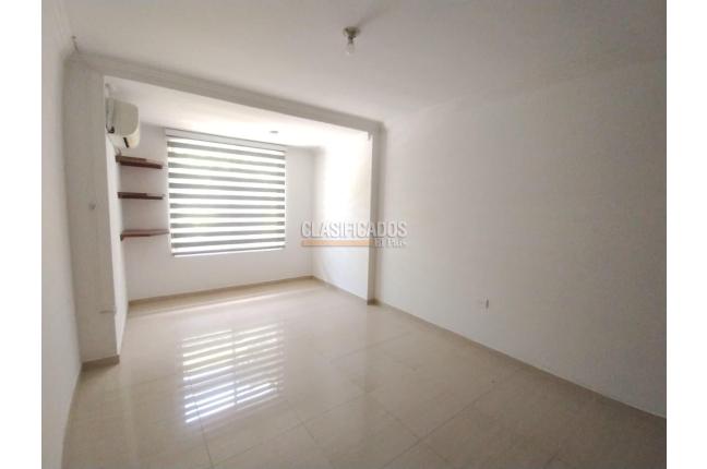 Casas, Alquiler, San Joaquín - $5.500.000