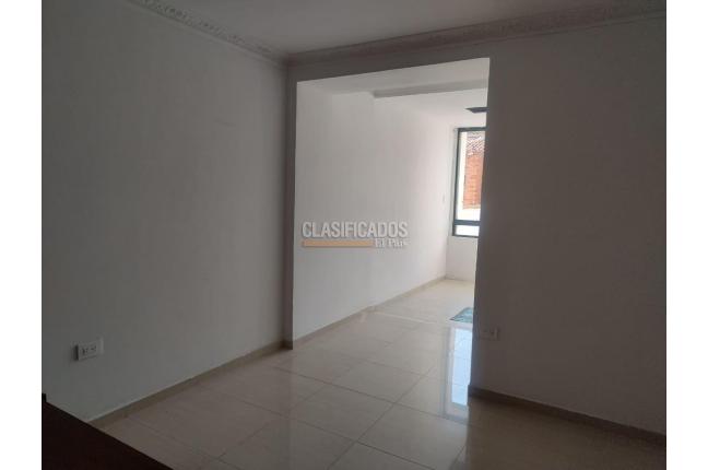 Casas, Alquiler, San Joaquín - $5.500.000
