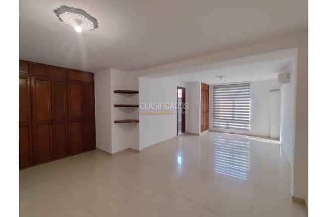 Casas, Alquiler, San Joaquín - $5.500.000