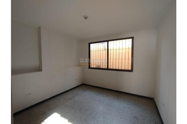 Apartamentos, Alquiler, Versalles - $1.840.000