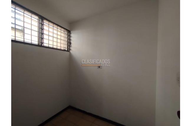 Apartamentos, Alquiler, Versalles - $1.840.000