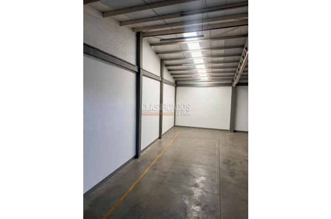 Locales y Bodegas, Alquiler, Evaristo García - $12.000.000