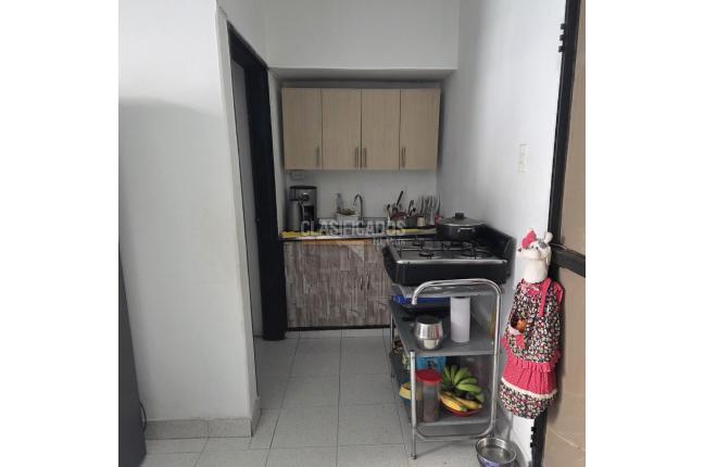 Locales y Bodegas, Alquiler, La Flora - $5.000.000