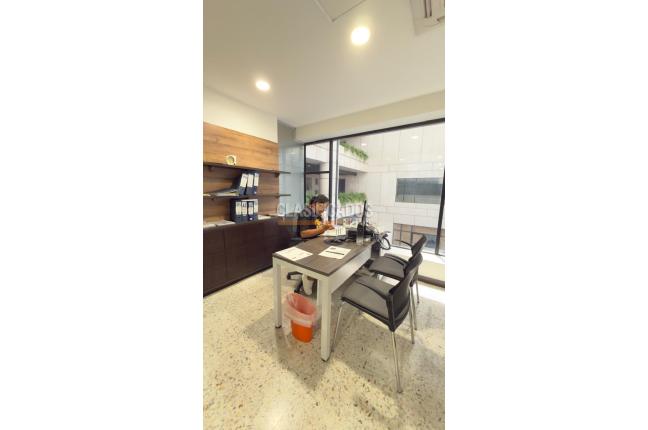 Oficinas y Consultorios, Alquiler, Centenario - $19.600.000