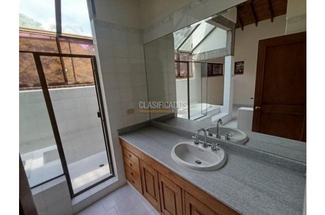 Casas, Venta, Yumbo - $2.100.000.000