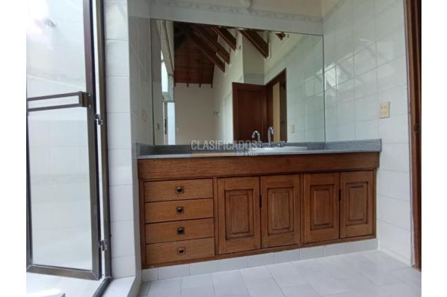 Casas, Venta, Yumbo - $2.100.000.000