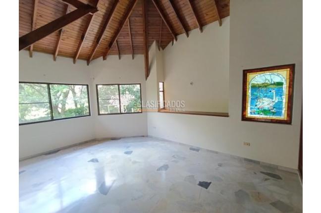 Casas, Venta, Yumbo - $2.100.000.000
