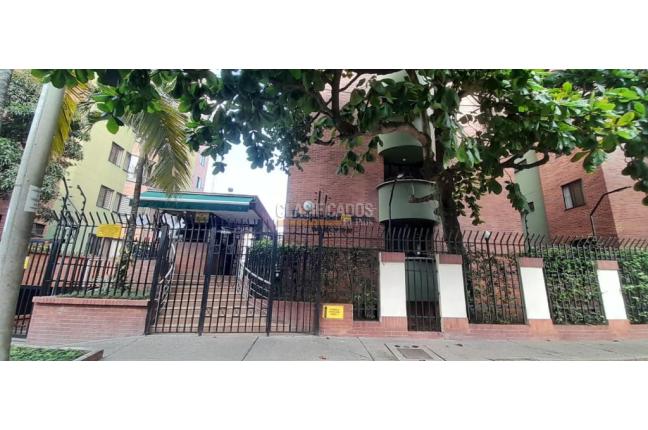 Apartamentos, Venta en Las Quintas de Don Simón