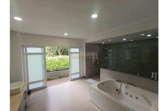 Casas, Venta, Yumbo - $3.900.000.000