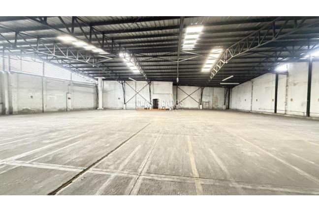 Locales y Bodegas, Alquiler, Santander - $26.400.000