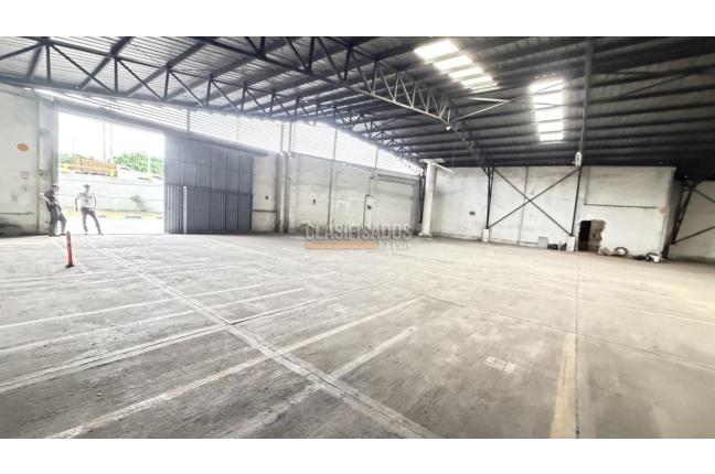 Locales y Bodegas, Alquiler, Santander - $26.400.000