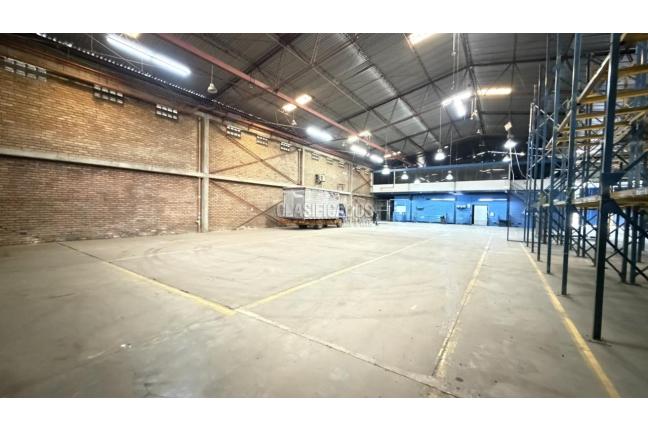 Locales y Bodegas, Alquiler, Flora Industrial - $80.000.000