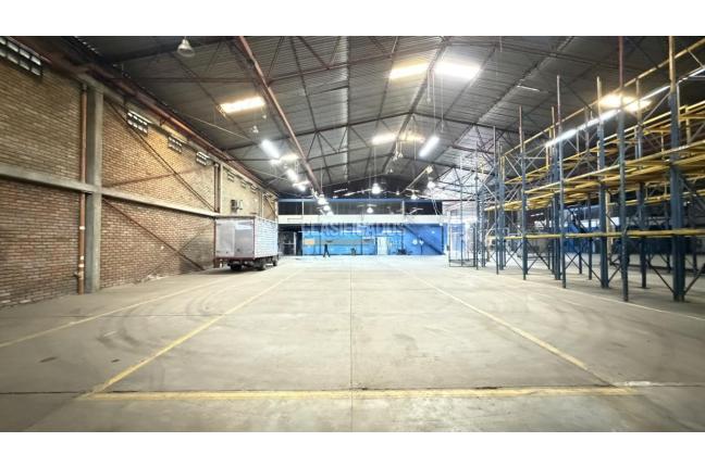 Locales y Bodegas, Alquiler, Flora Industrial - $80.000.000