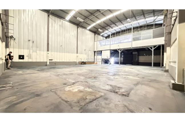 Locales y Bodegas, Alquiler en Acopi