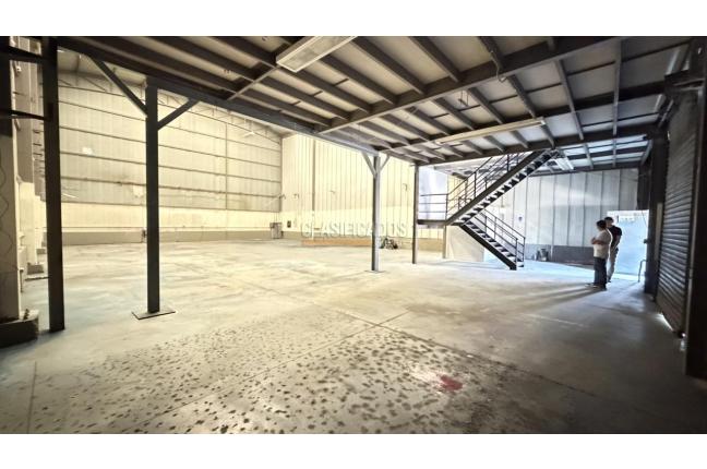 Locales y Bodegas, Alquiler, Acopi - $20.700.000