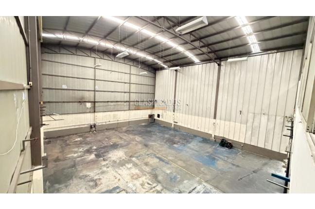 Locales y Bodegas, Alquiler, Acopi - $20.700.000