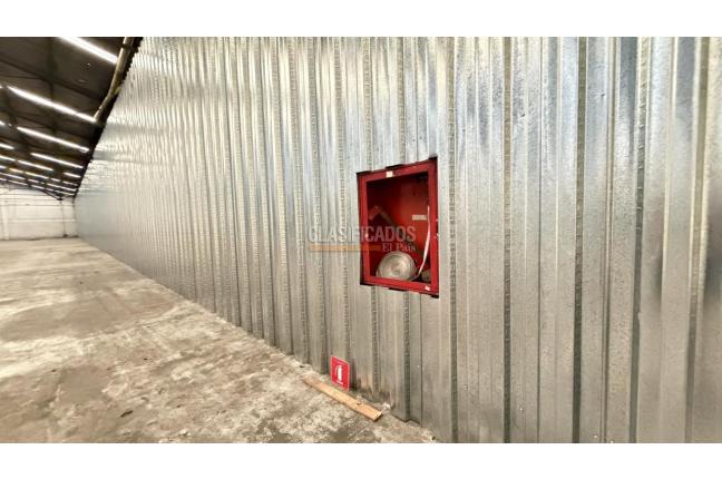 Locales y Bodegas, Alquiler, Salomia - $80.000.000