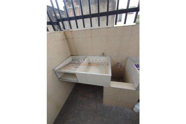 Apartamentos, Alquiler, Miraflores - $870.000