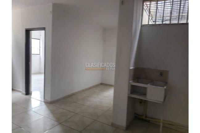 Apartaestudios, Alquiler, Las Delicias - $680.000