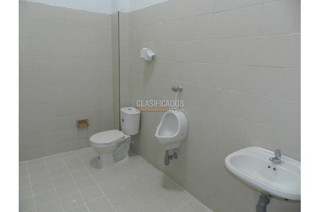 Casas, Alquiler, Centro Ccial Ciudad de Cali - $8.000.000