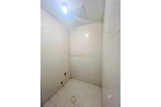 Locales y Bodegas, Alquiler, El Peñón - $5.200.000