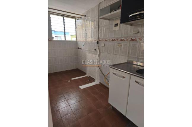 Apartamentos, Alquiler, Calimío - $650.000