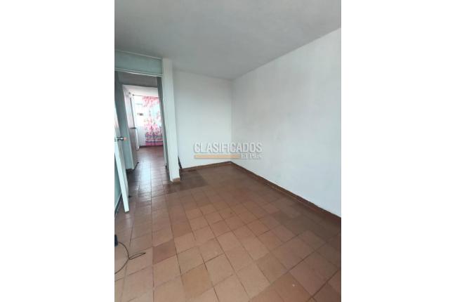 Apartamentos, Alquiler, Calimío - $650.000