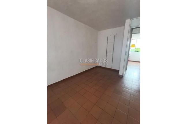 Apartamentos, Alquiler, Calimío - $650.000