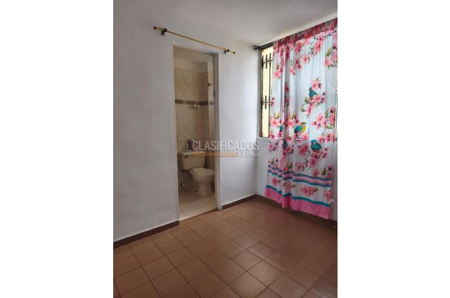 Apartamentos, Alquiler, Calimío - $650.000