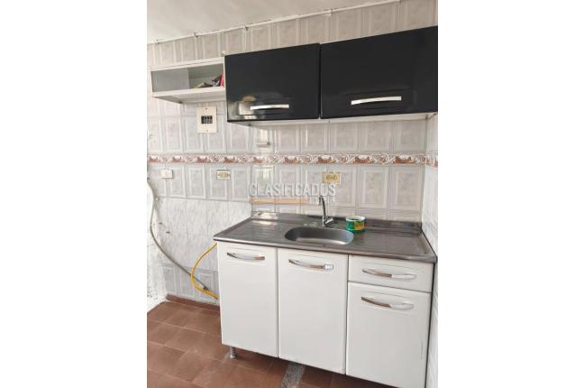Apartamentos, Alquiler, Calimío - $650.000