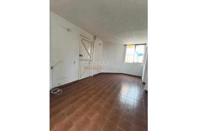 Apartamentos, Alquiler, Calimío - $650.000