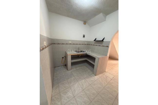 Apartamentos, Alquiler en Las Granjas