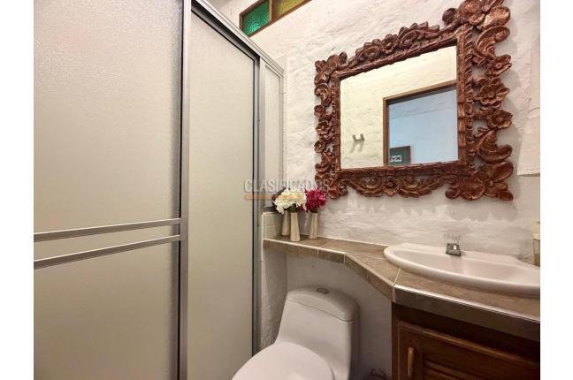 Casas, Alquiler, Dapa - $8.000.000