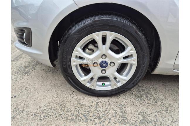 Ford Fiesta 2015 - $35.000.000