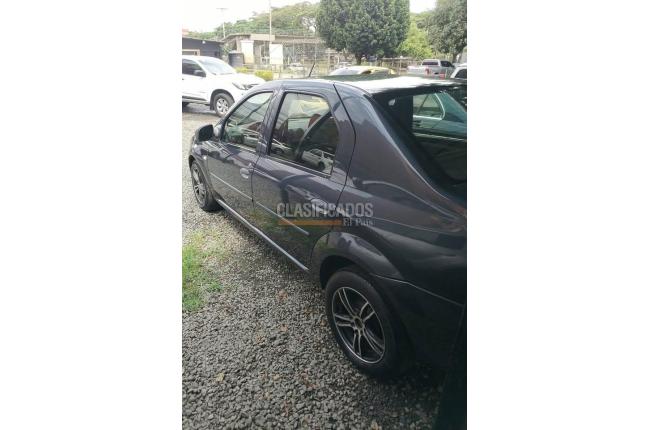 Renault Logan 2012
