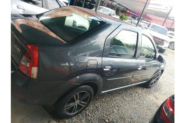 Renault Logan 2012