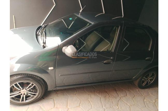 Renault Logan 2012