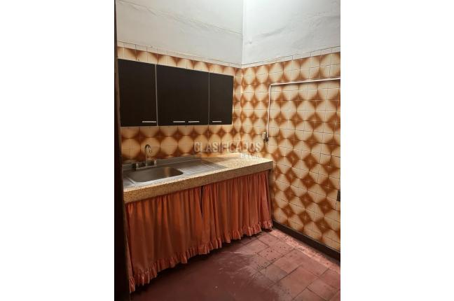 Apartamentos, Alquiler, Salomia