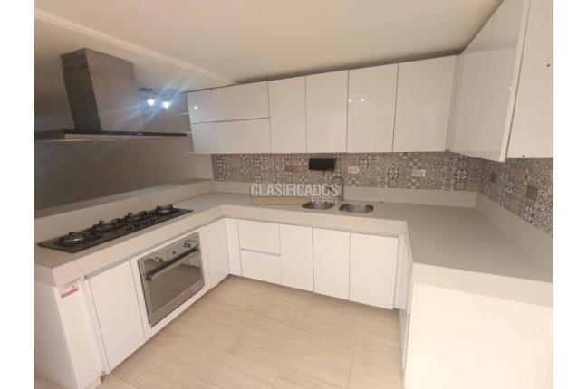 Casas, Venta, Álamos - $605.000.000