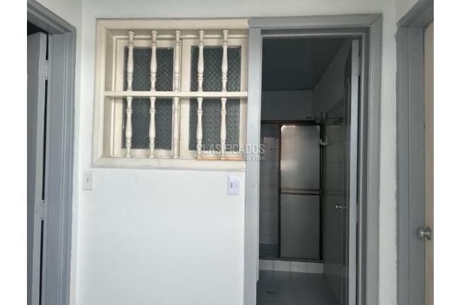 Casas, Venta, Granada - $1.500.000.000