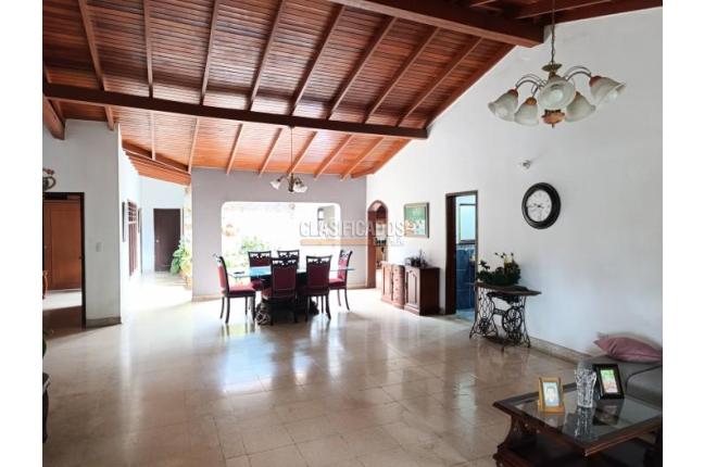 Casas, Venta, Prados del Norte - $730.000.000