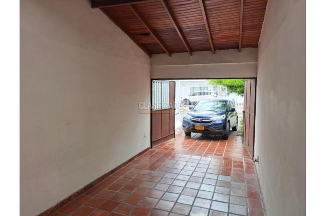 Casas, Venta, Prados del Norte - $730.000.000