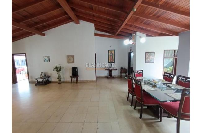 Casas, Venta, Prados del Norte - $730.000.000
