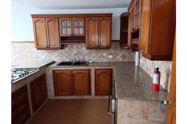 Casas, Venta, Prados del Norte - $750.000.000