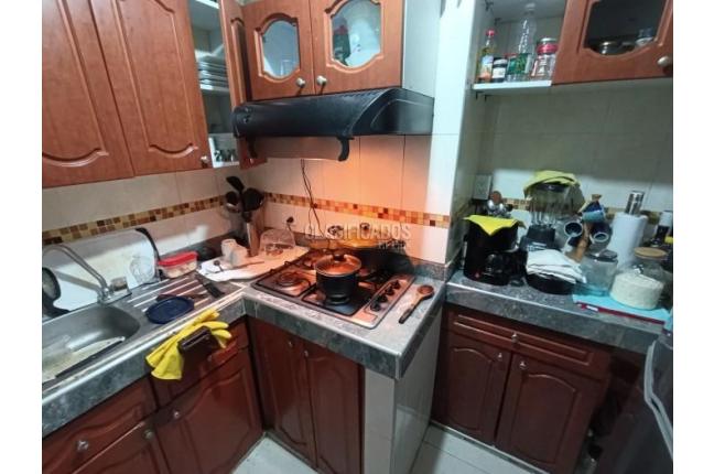 Apartaestudios, Venta, Prados del Norte - $750.000.000