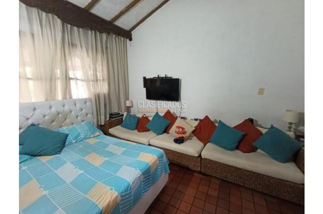 Apartaestudios, Venta, Prados del Norte - $750.000.000