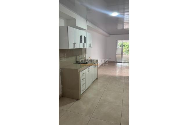 Apartamentos, Alquiler, Santa Elena - $1.150.000