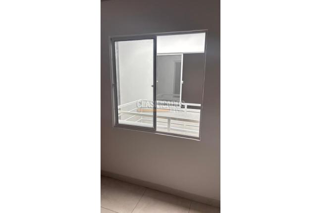 Apartamentos, Alquiler, Santa Elena - $1.150.000